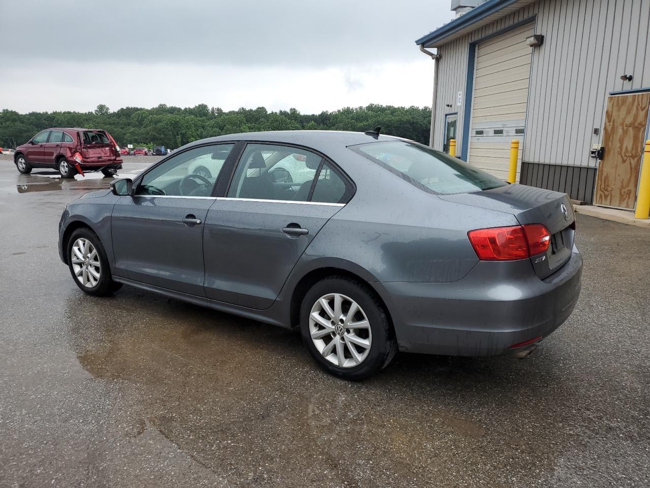 2013 Volkswagen Jetta Se - Фото 2