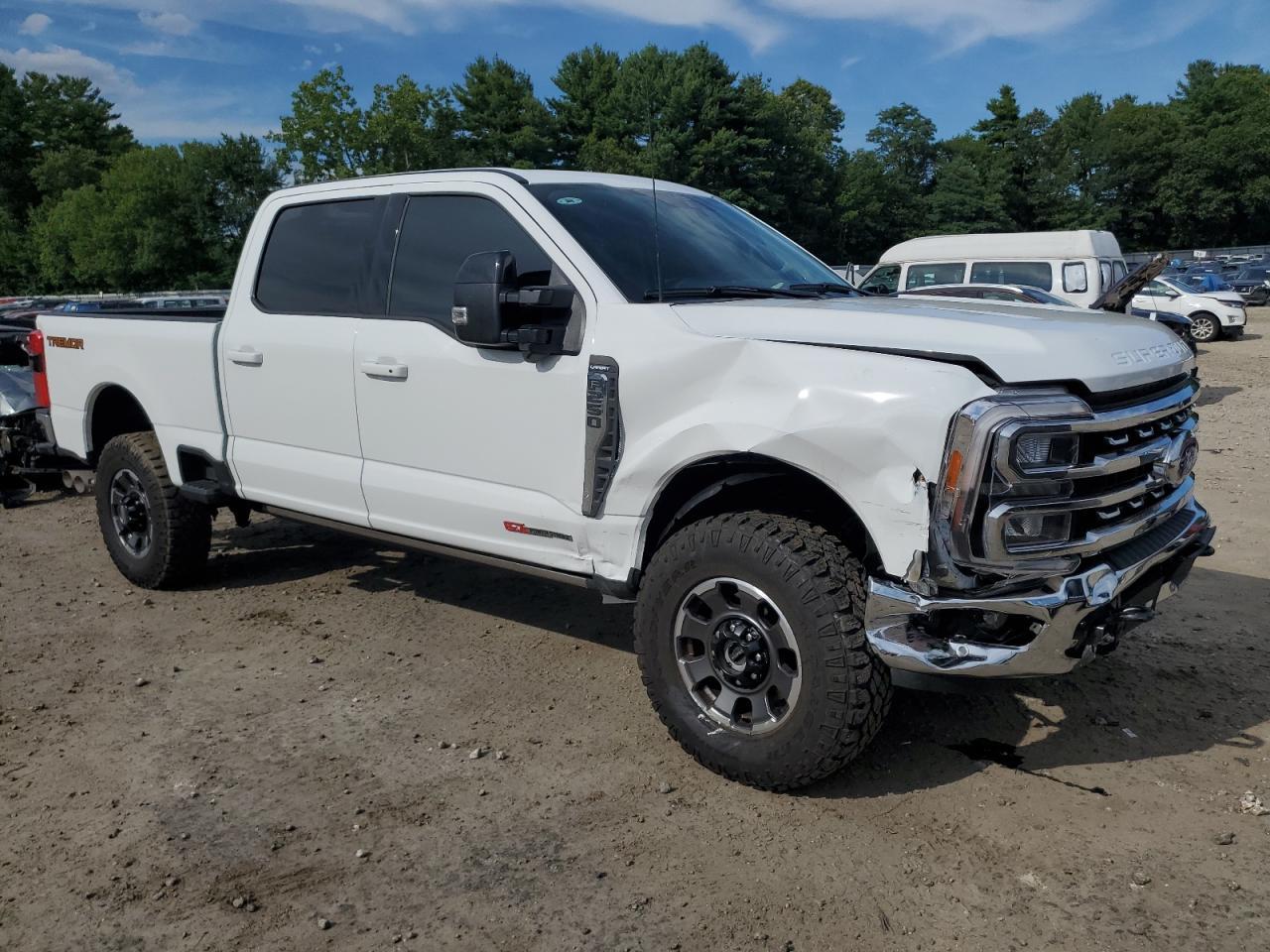 2024 Ford F250 Super Duty - Image 4
