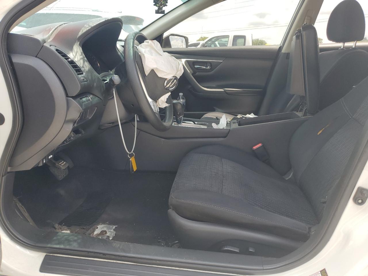 2017 Nissan Altima 2.5 - Image 7