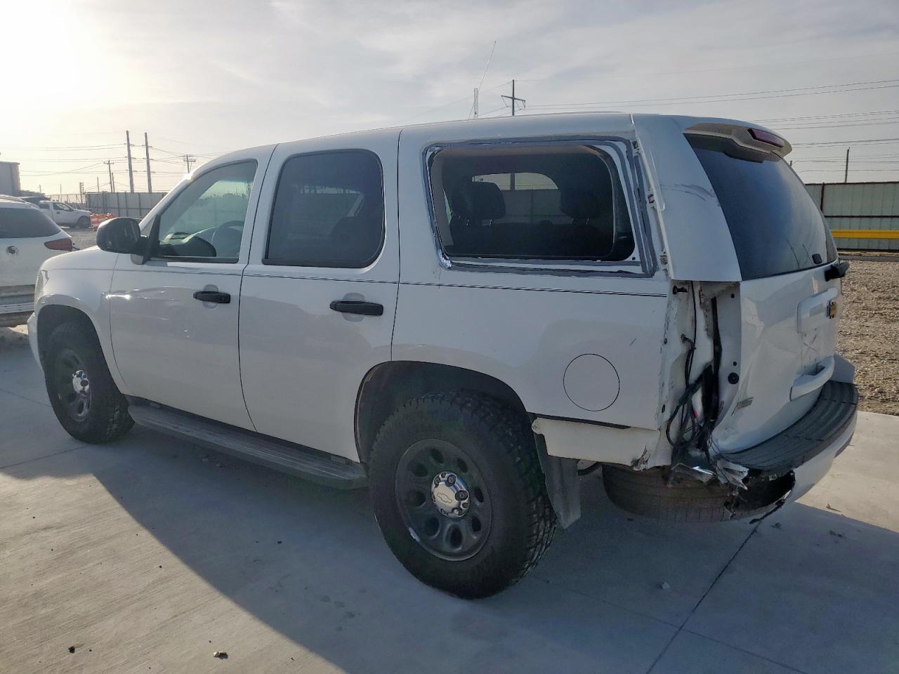 2010 Chevrolet Tahoe C1500 Ls - Image 2
