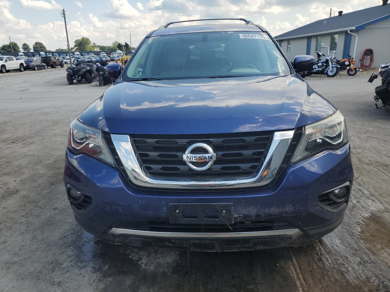 2017 Nissan Pathfinder S - Image 5