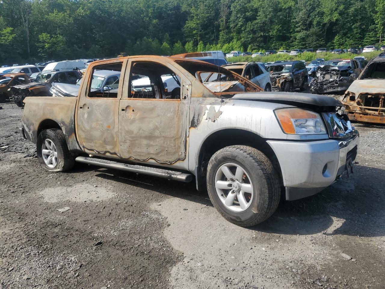 2013 Nissan Titan S - Фото 4