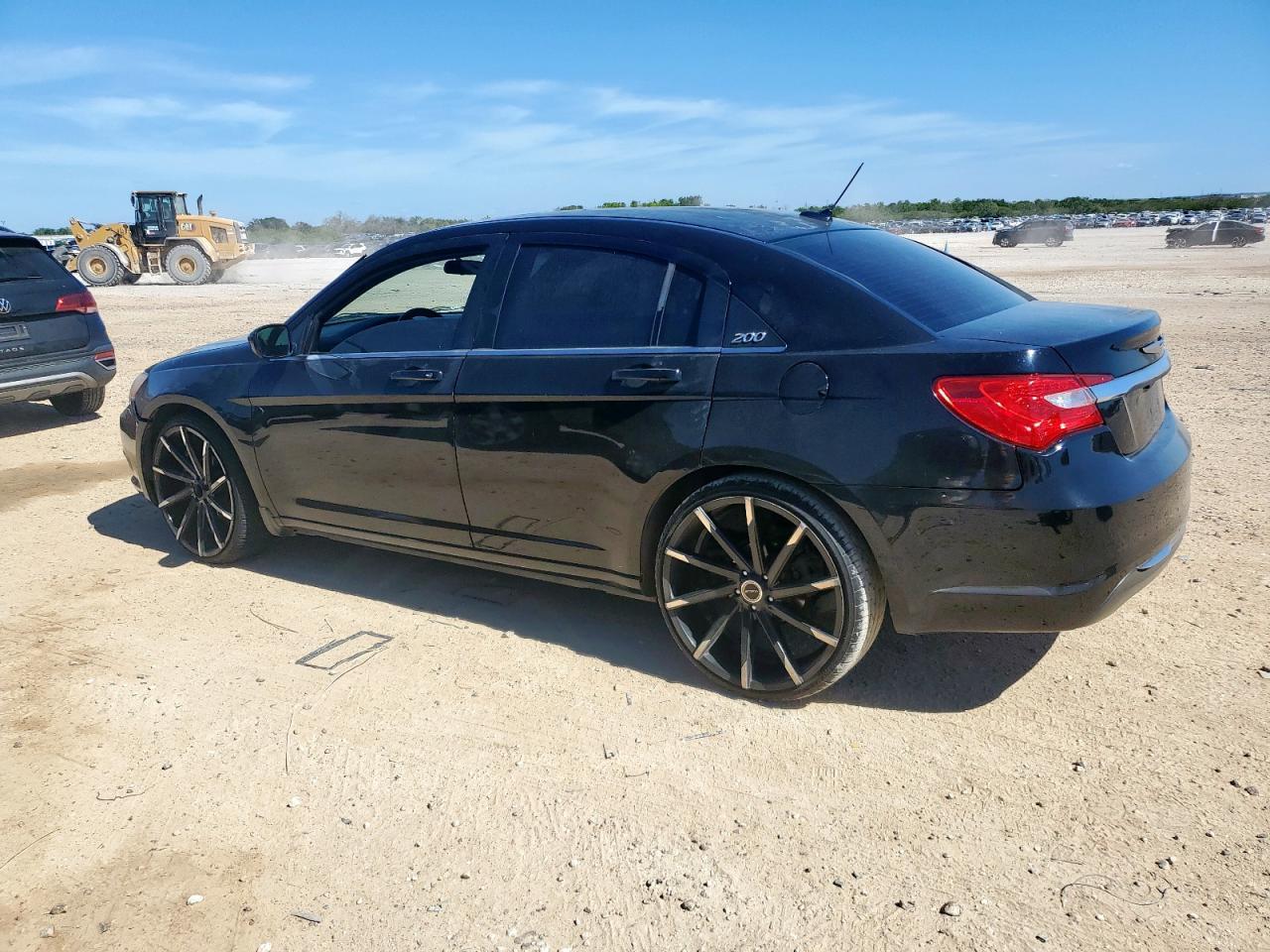 2012 Chrysler 200 Lx - Фото 2