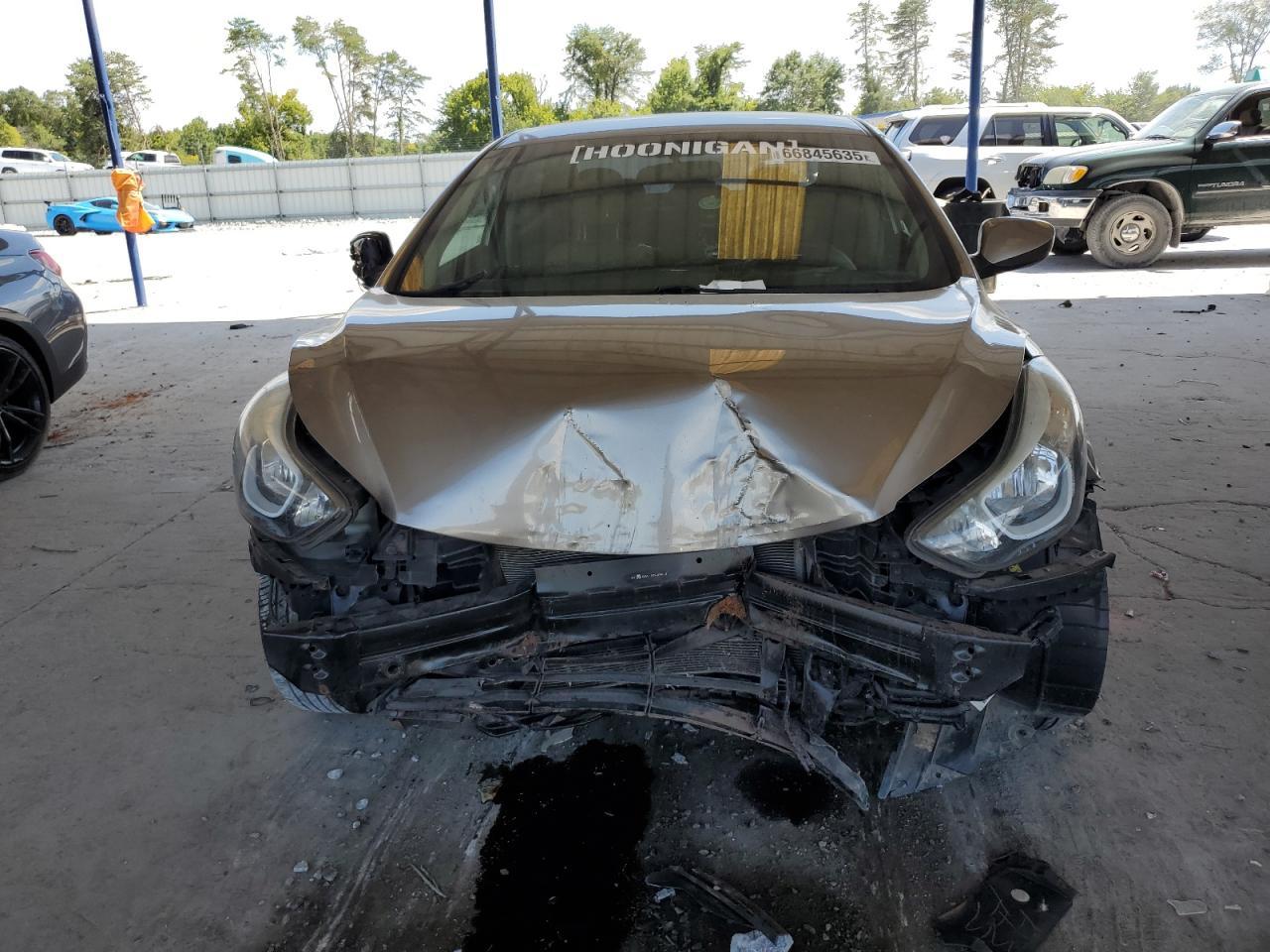 2014 Hyundai Elantra Se - Image 5