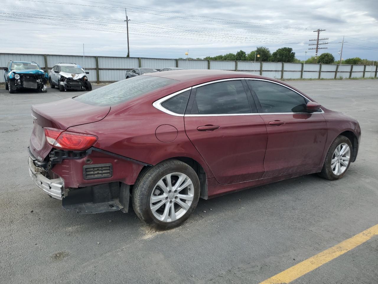 2016 Chrysler 200 Limited - Image 3
