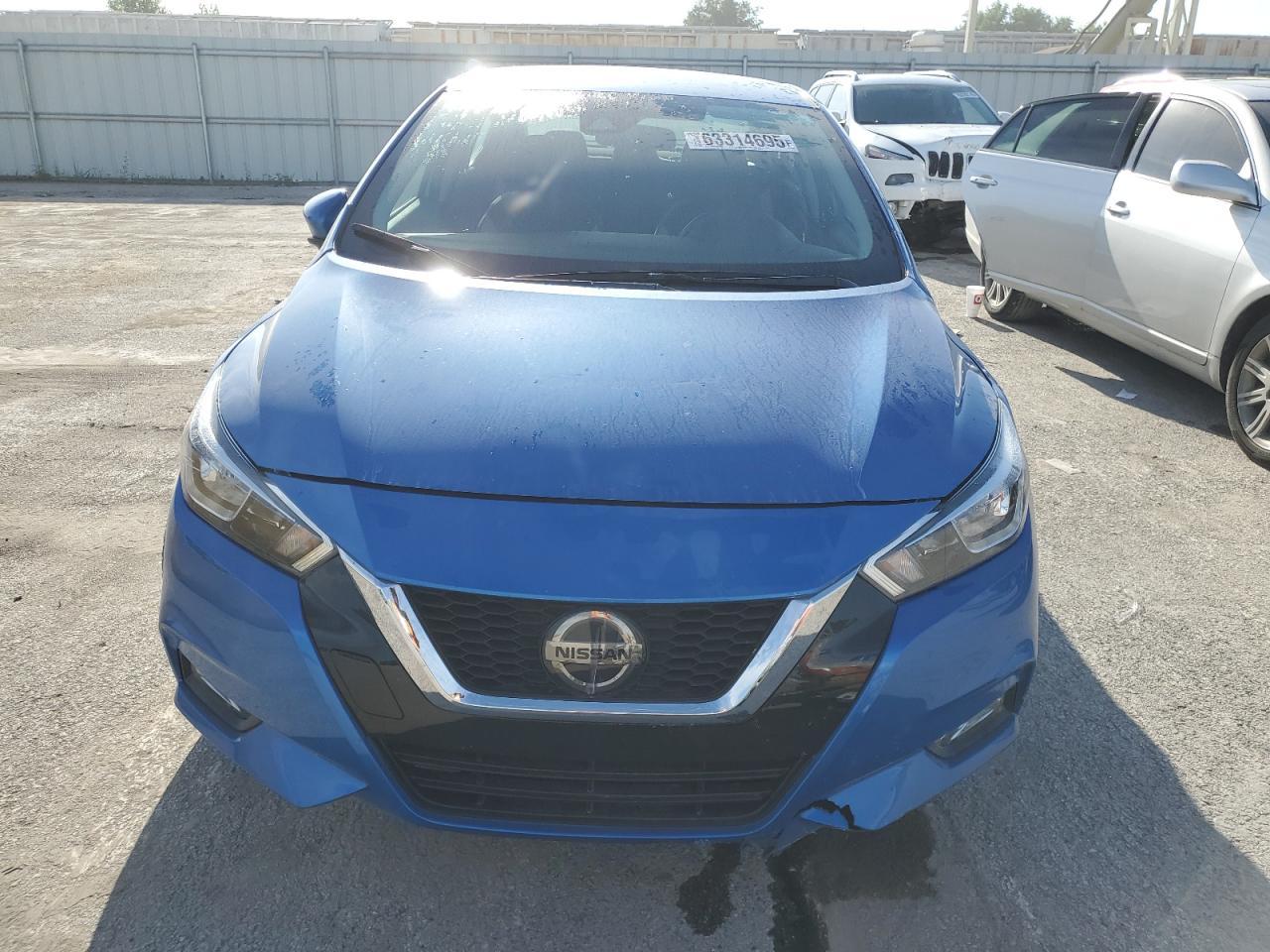 2021 Nissan Versa Sv - Image 5