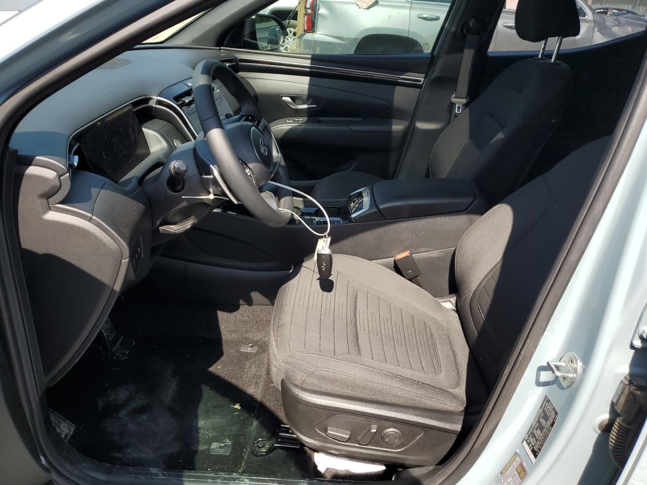 2023 Hyundai Santa Cruz Sel Premium - Image 7