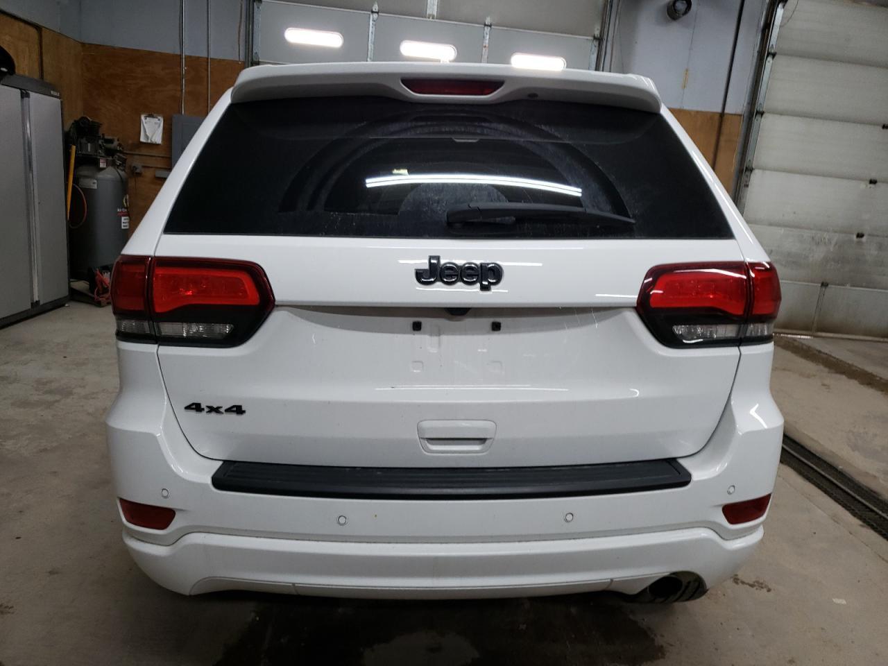 2020 Jeep Grand Cherokee Laredo - Фото 6