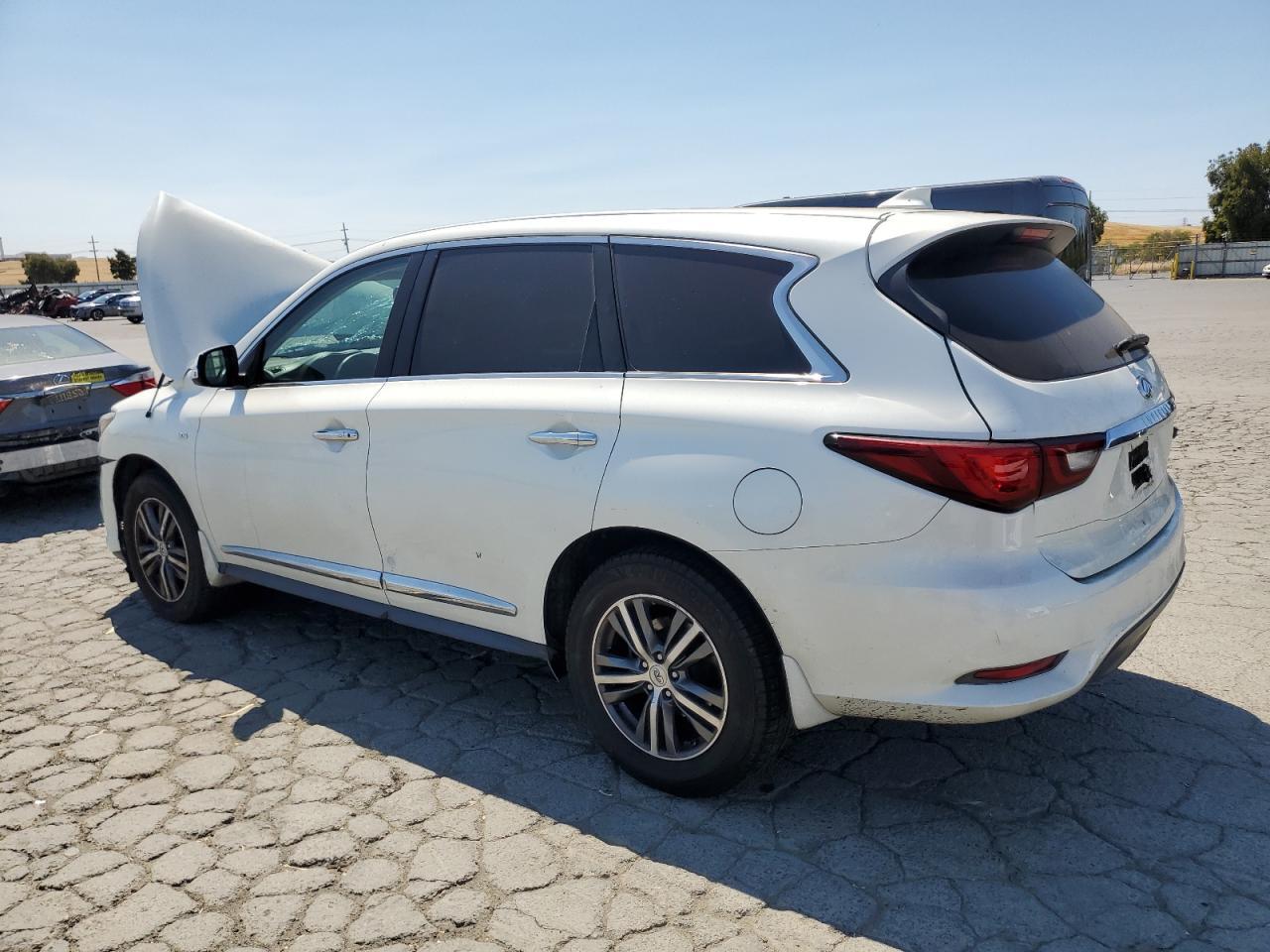 2017 Infiniti Qx60 - Фото 2