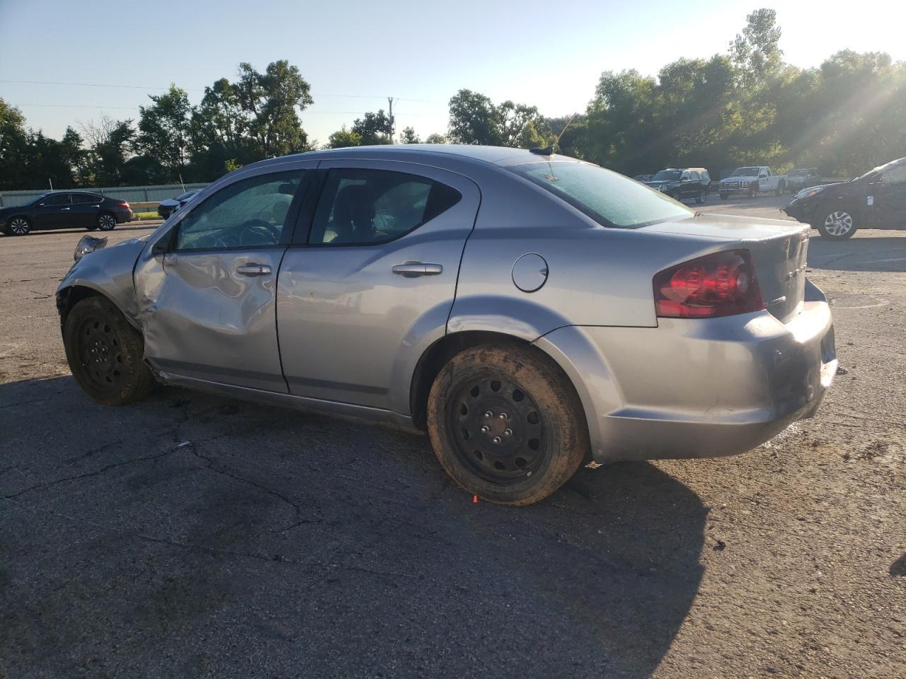 2014 Dodge Avenger Se - Фото 2