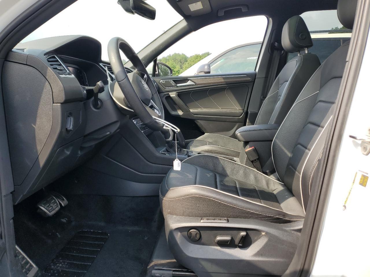 2024 Volkswagen Tiguan Sel R-Line Black - Image 7