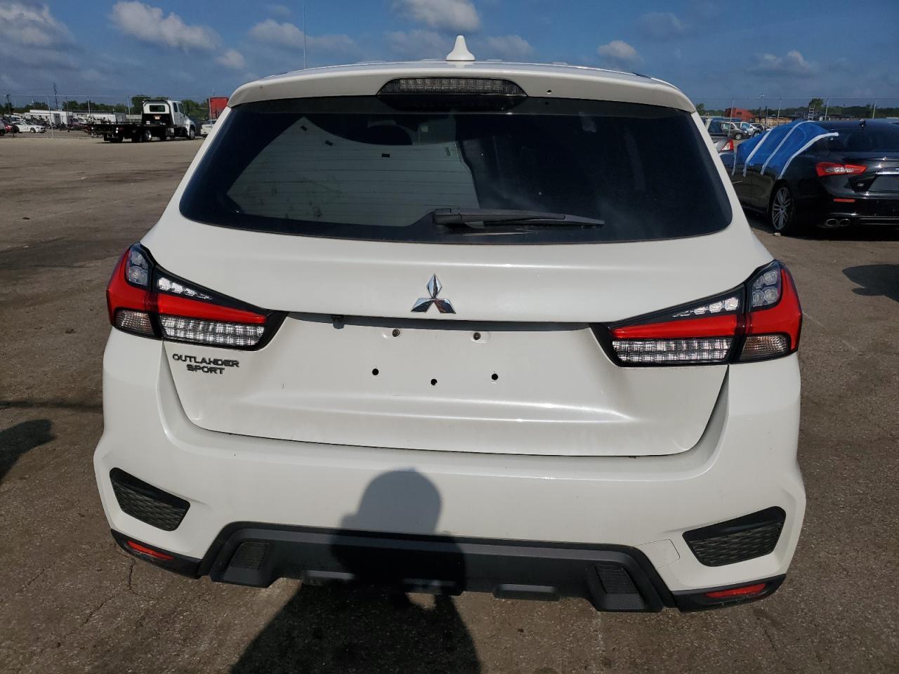 2020 Mitsubishi Outlander Sport Es - Фото 6