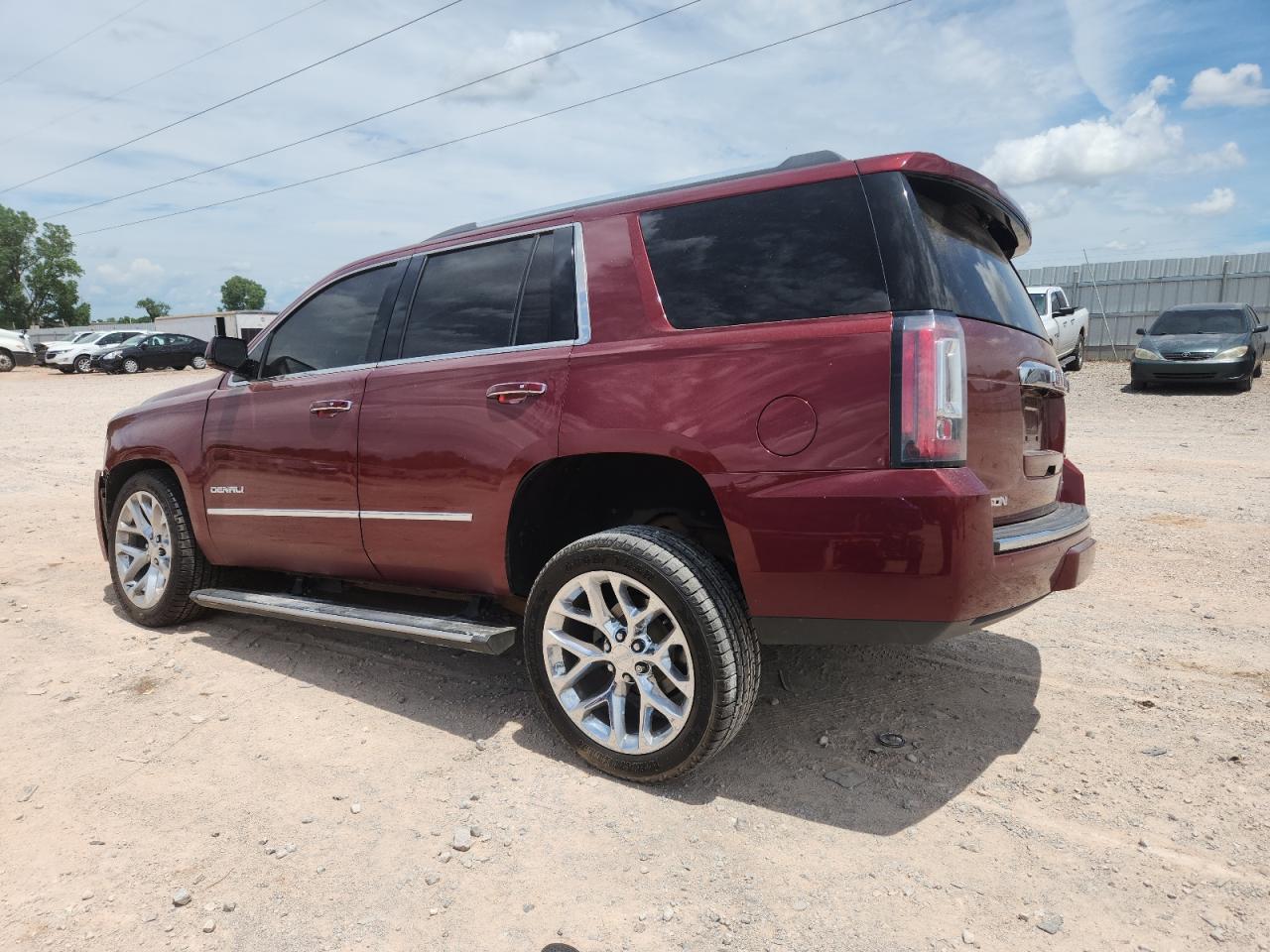 2018 GMC Yukon Denali - Фото 2
