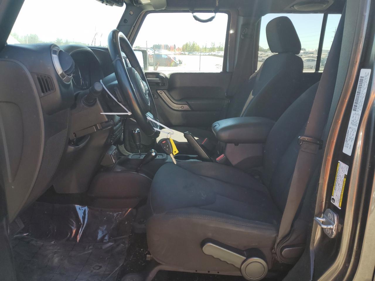 2014 Jeep Wrangler Unlimited Sport - Image 7