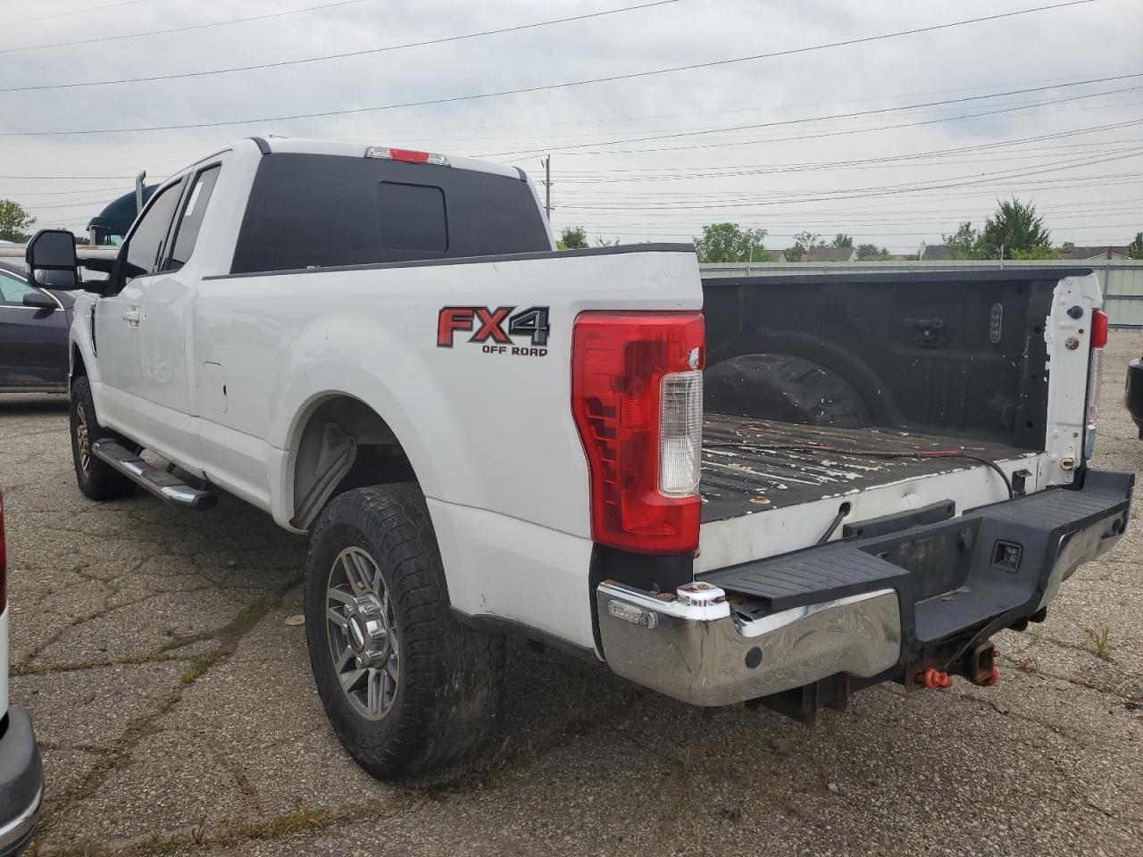 2017 Ford F250 Lariat - Фото 2