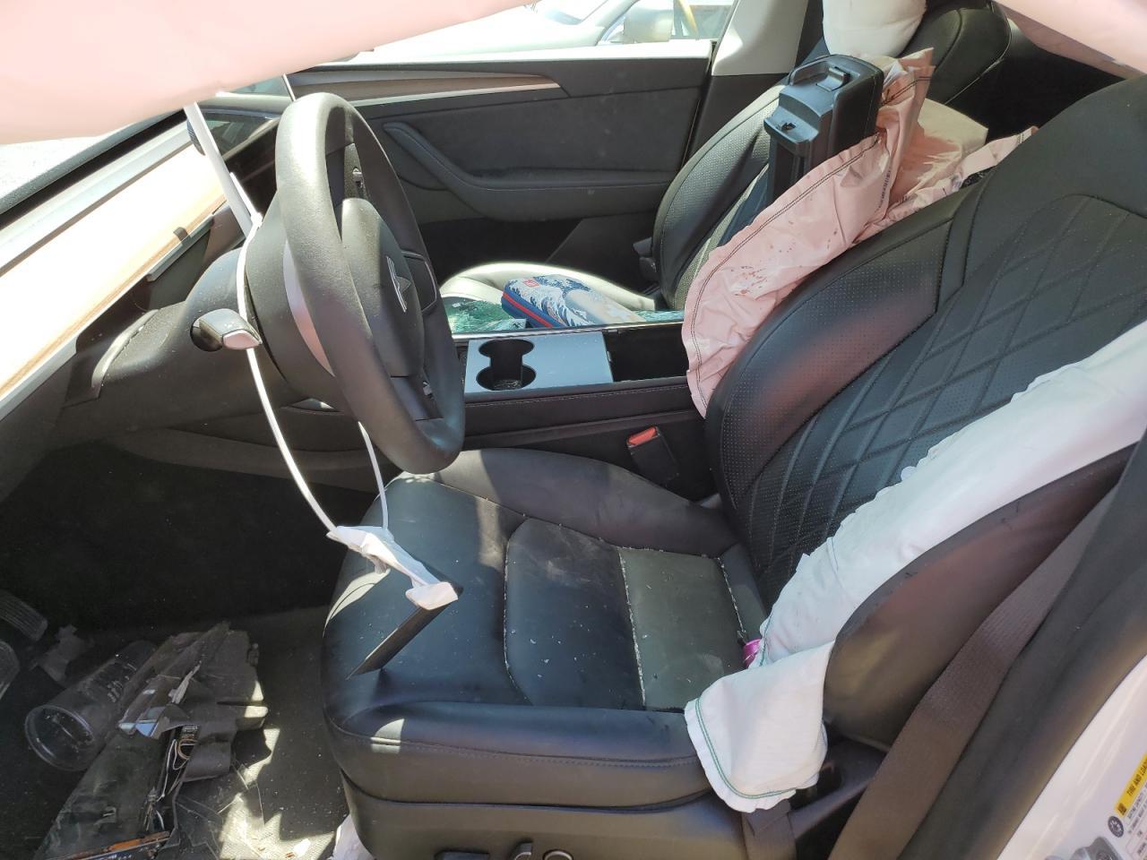2023 Tesla Model Y - Image 7