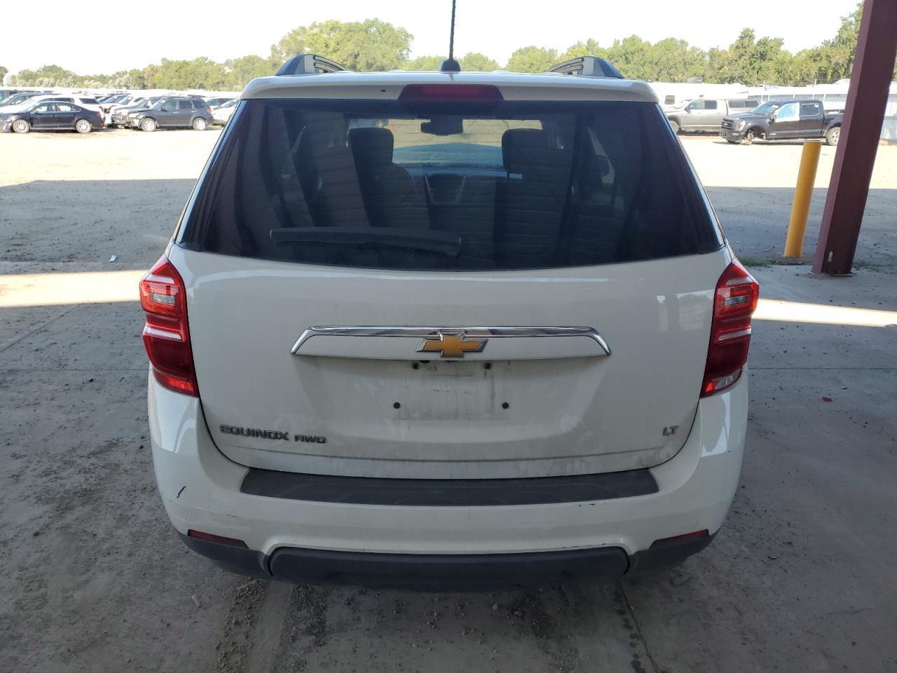 2017 Chevrolet Equinox Lt - Image 6