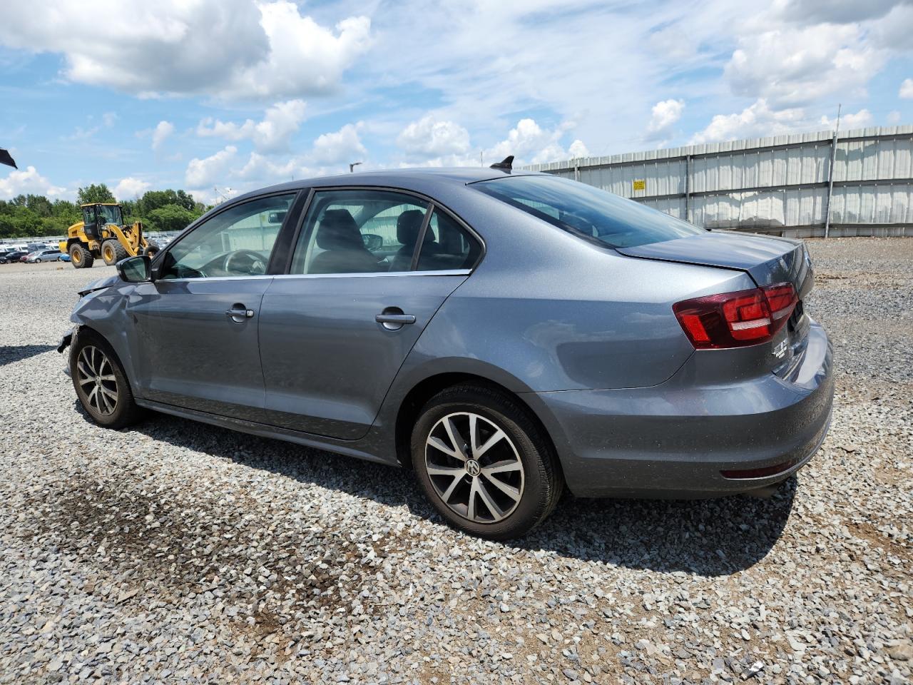 2017 Volkswagen Jetta Se - Фото 2