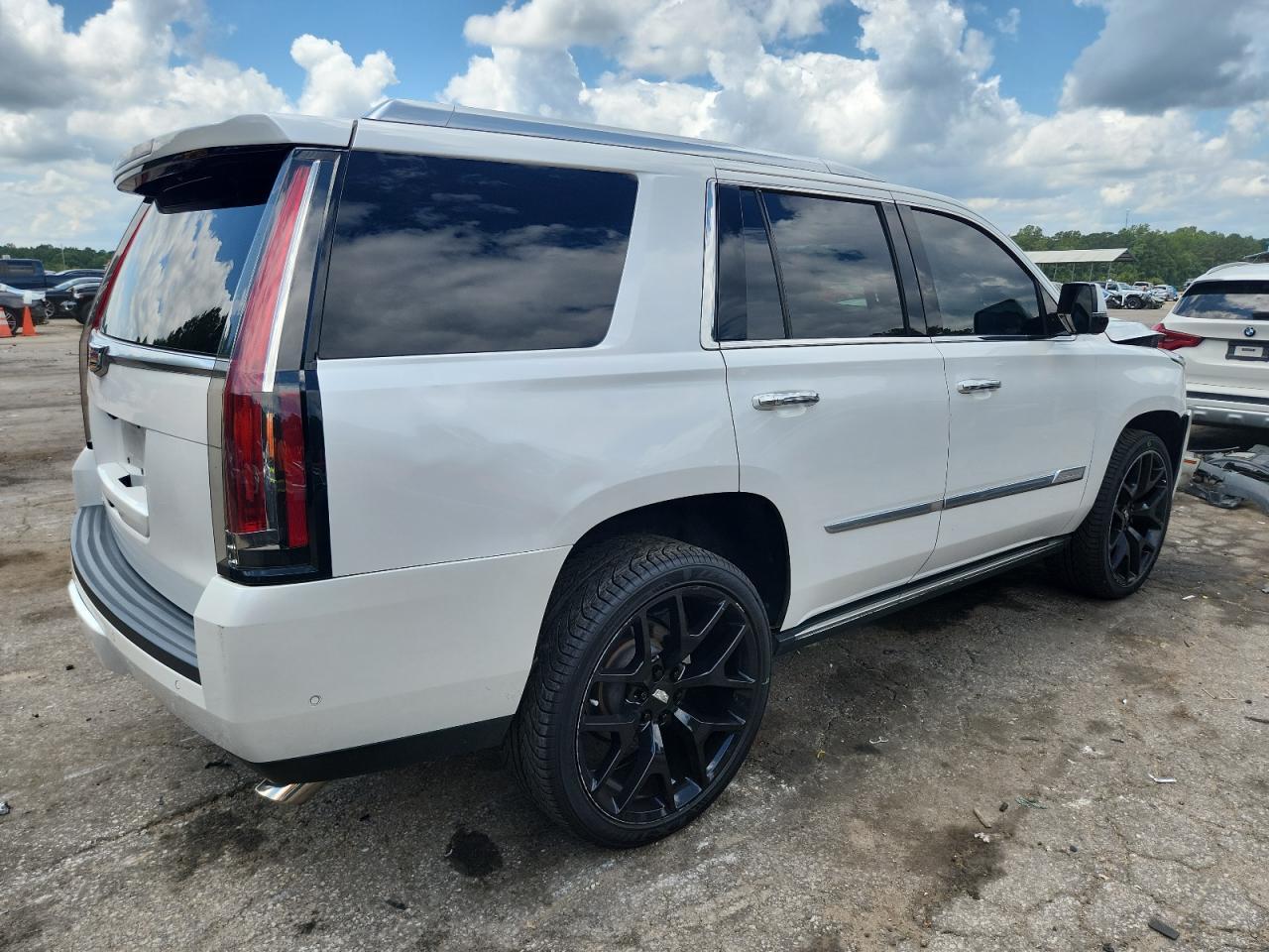 2017 Cadillac Escalade Premium Luxury - Фото 3