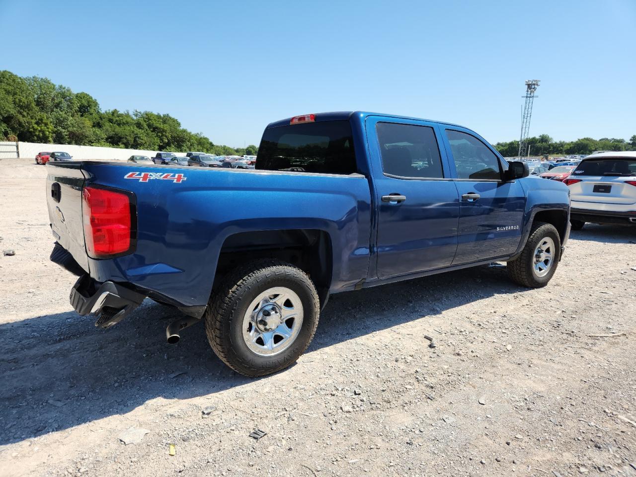2017 Chevrolet Silverado K1500 - Фото 3