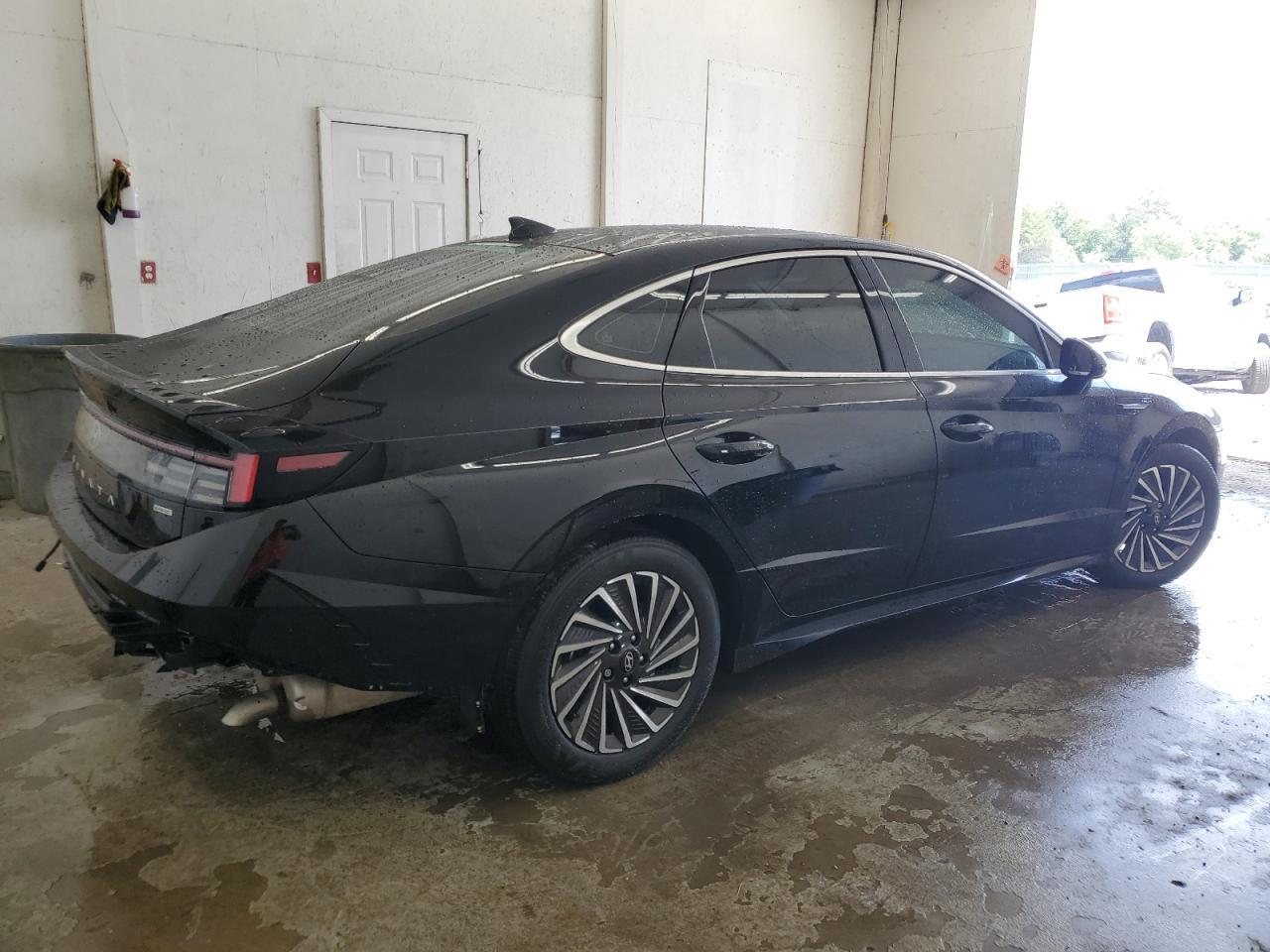 2025 Hyundai Sonata Hybrid - Фото 3