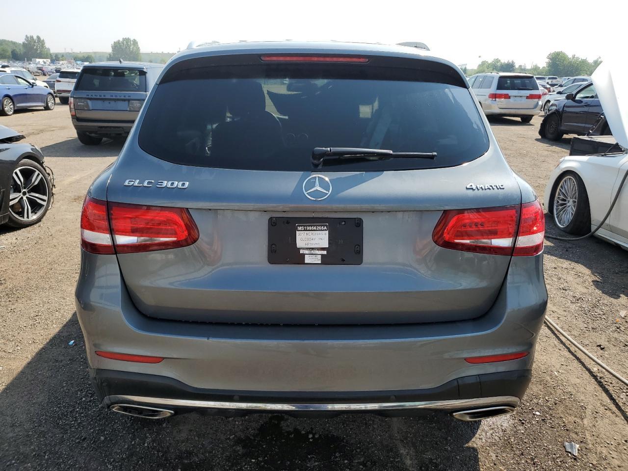 2017 Mercedes-Benz Glc 300 4Matic - Image 6