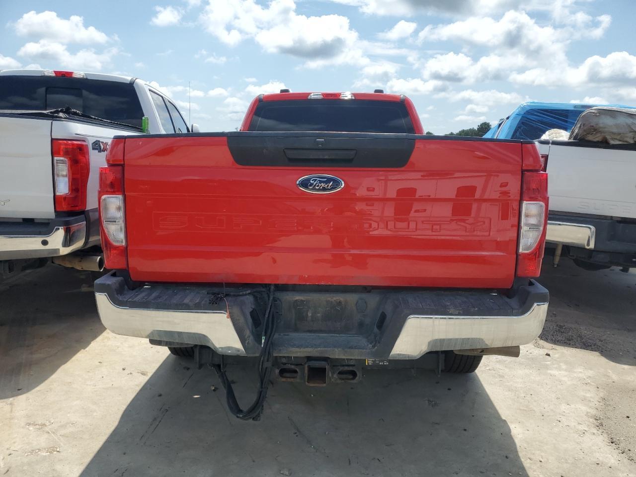 2022 Ford F350 Super Duty - Image 6