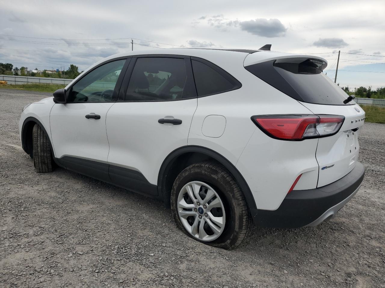 2022 Ford Escape S - Фото 2
