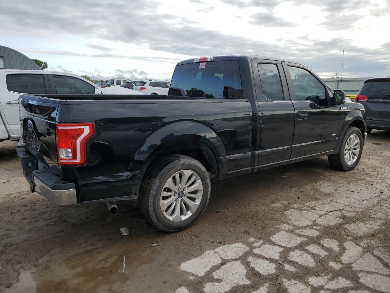 2016 Ford F150 Super Cab - Фото 3