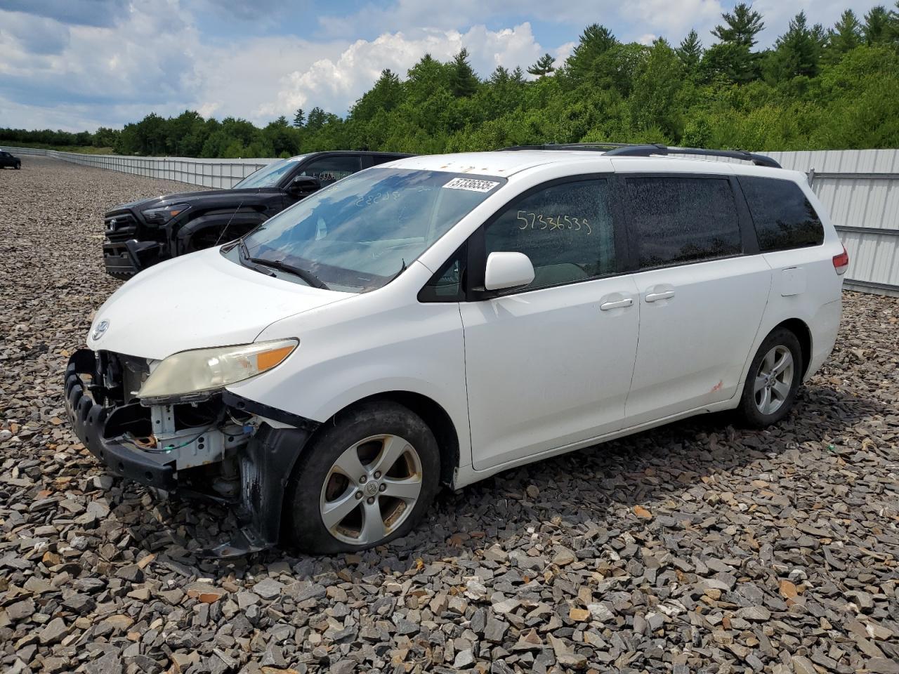 2011 Toyota Sienna Le