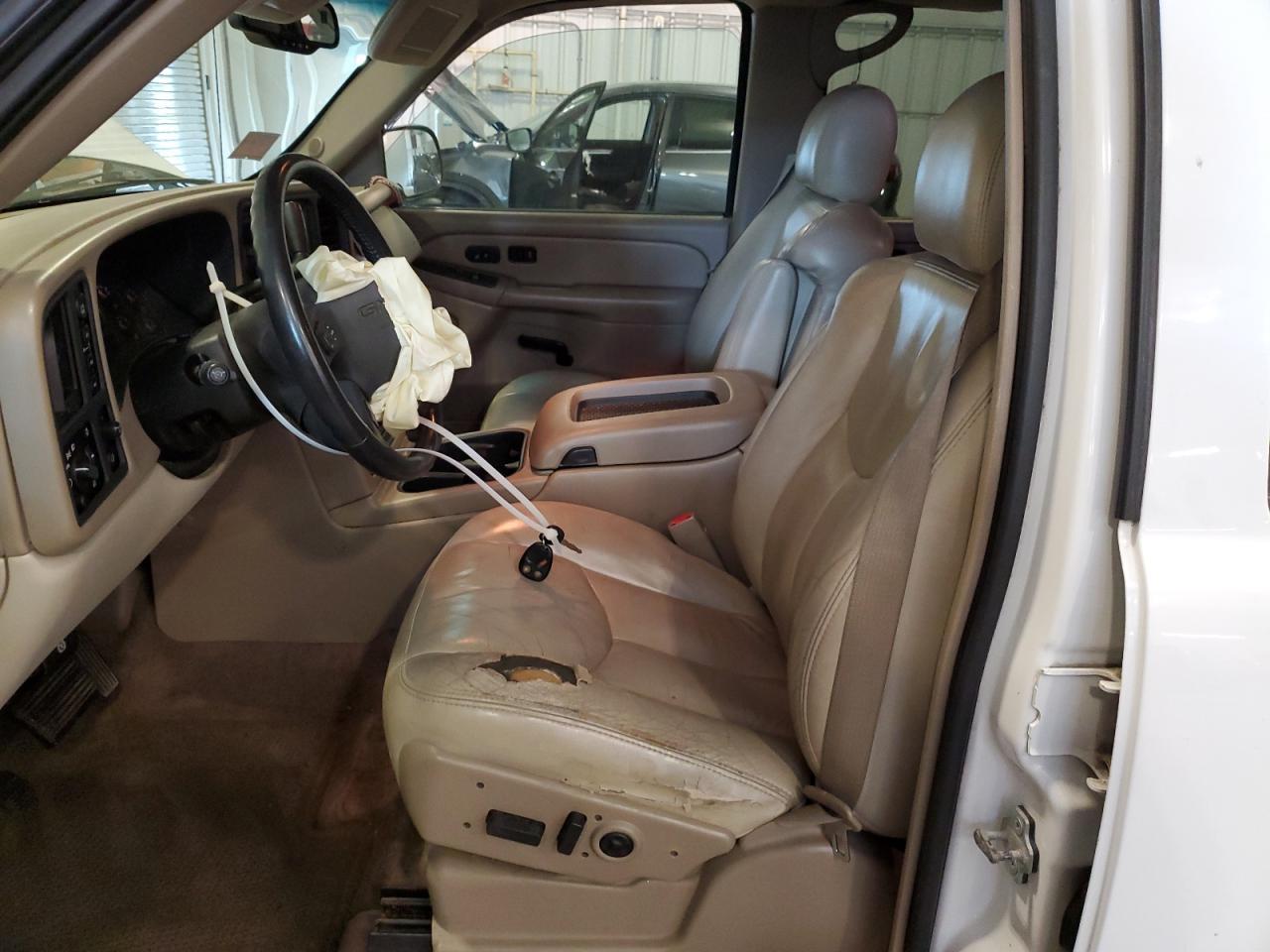 2005 GMC Yukon Xl K1500 - Image 7