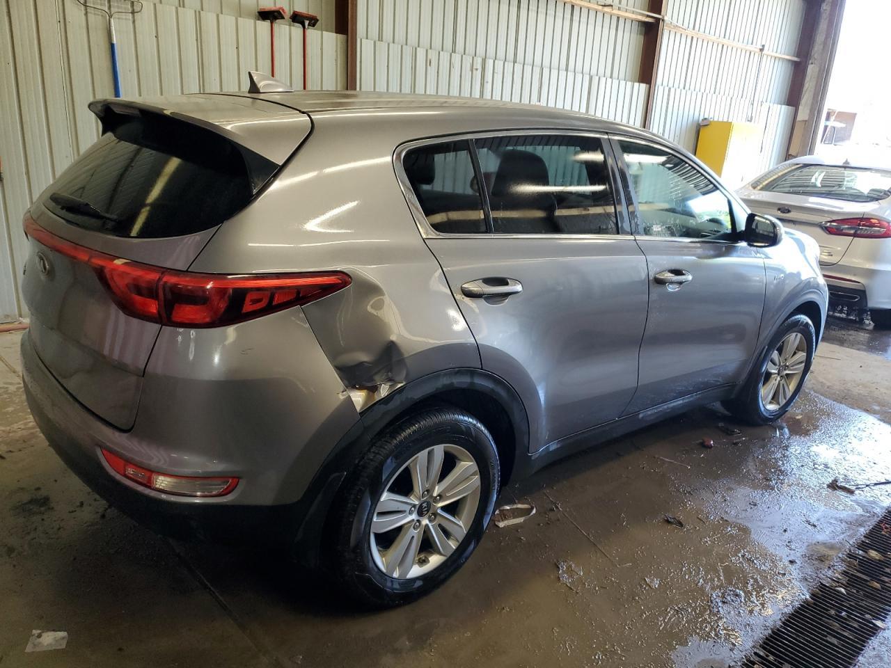 2017 Kia Sportage Lx - Image 3