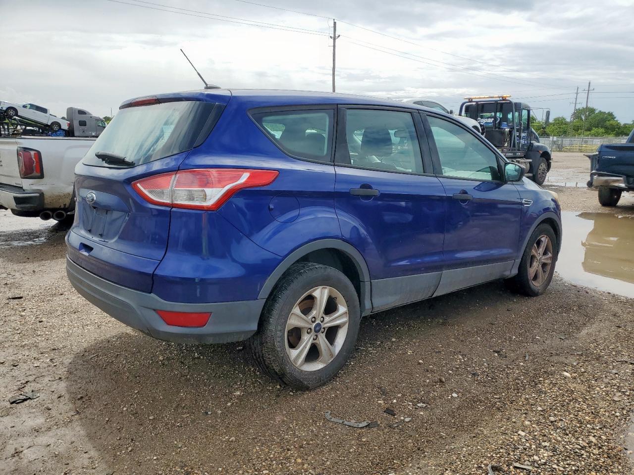 2014 Ford Escape S - Image 3