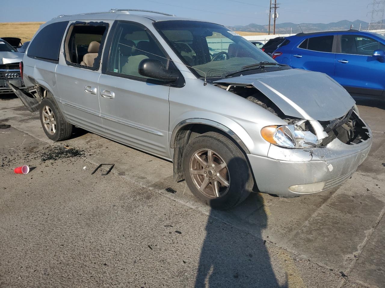 2003 Chrysler Town & Country Limited - Фото 4