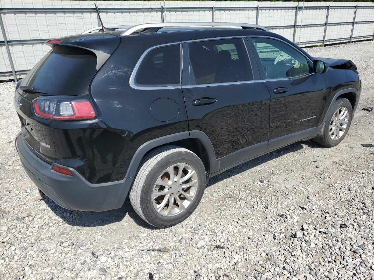 2019 Jeep Cherokee Latitude - Фото 3