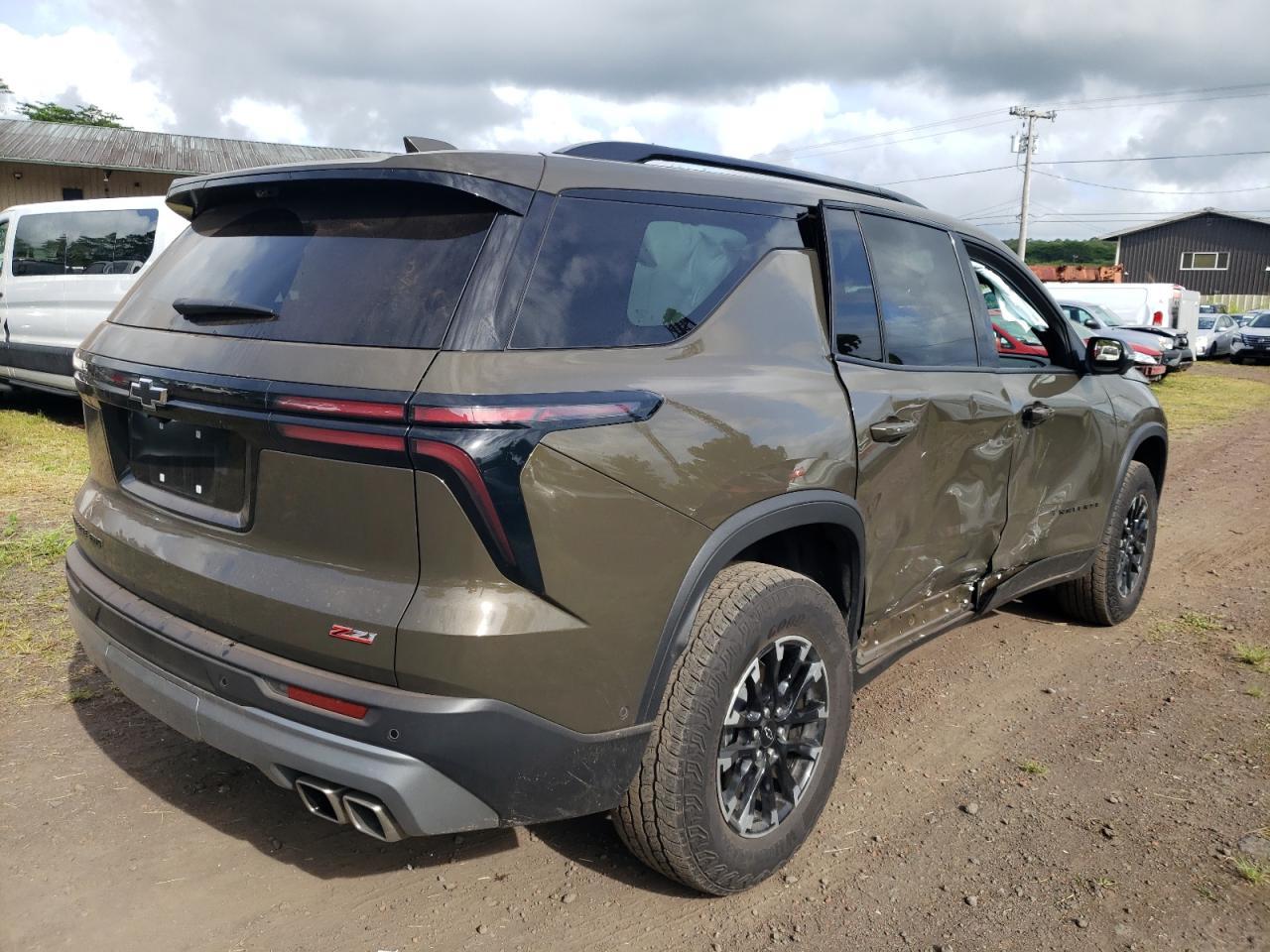 2025 Chevrolet Traverse Z71 - Фото 3