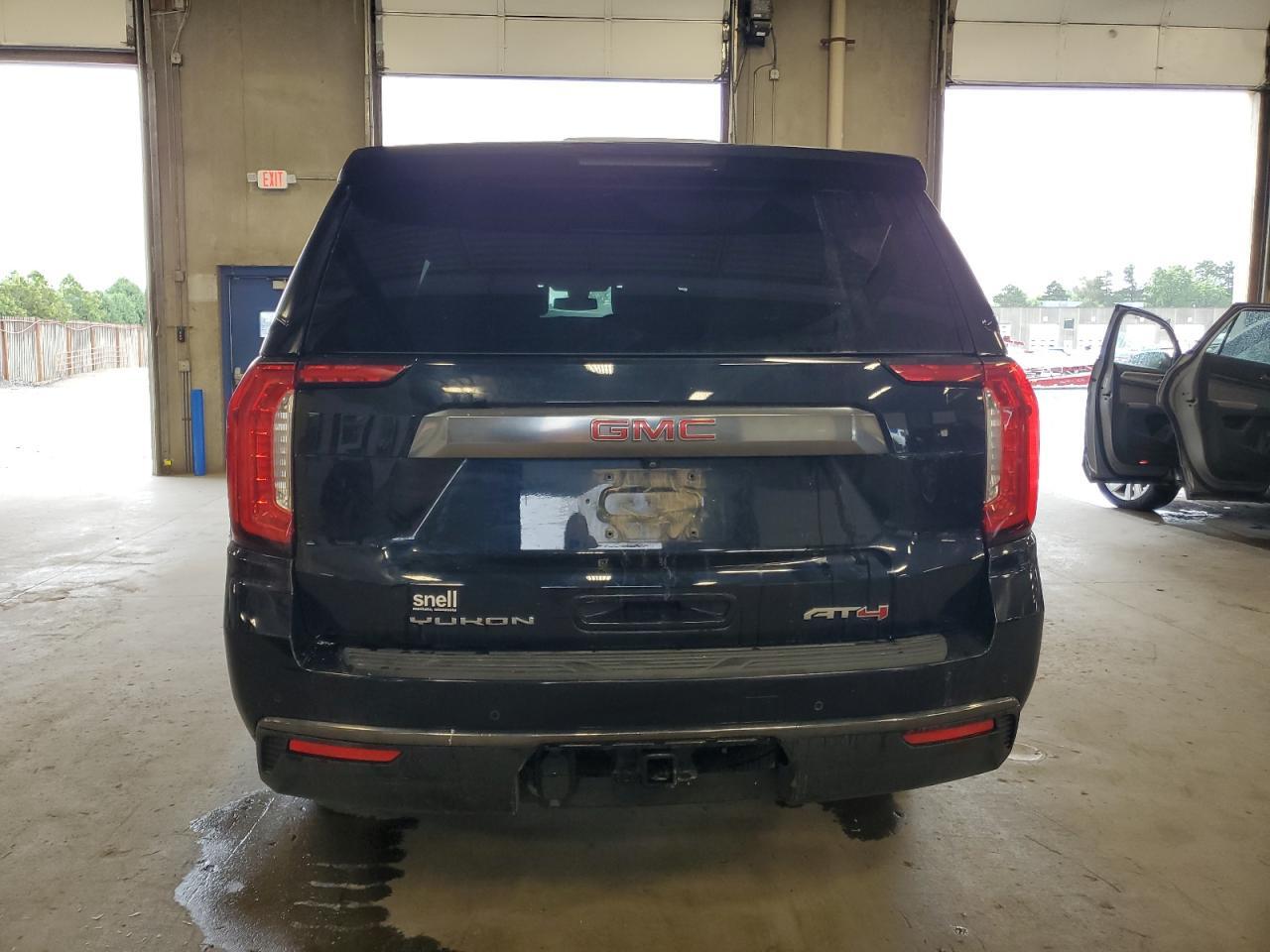 2021 GMC Yukon Xl K1500 At4 - Фото 6