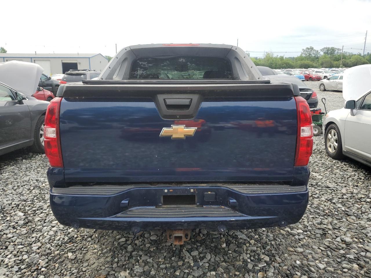 2010 Chevrolet Avalanche Ls - Фото 6