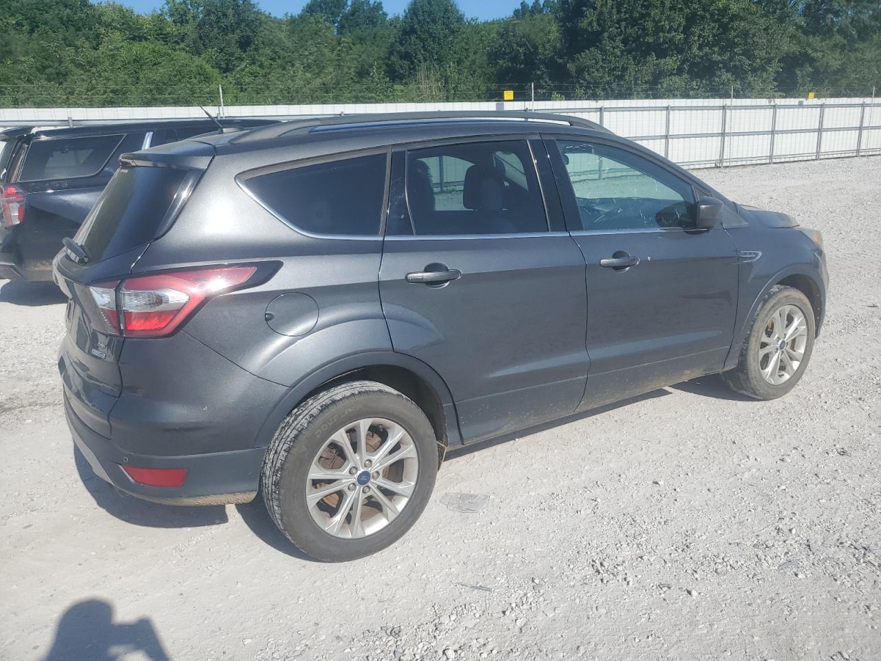 2017 Ford Escape Se - Фото 3