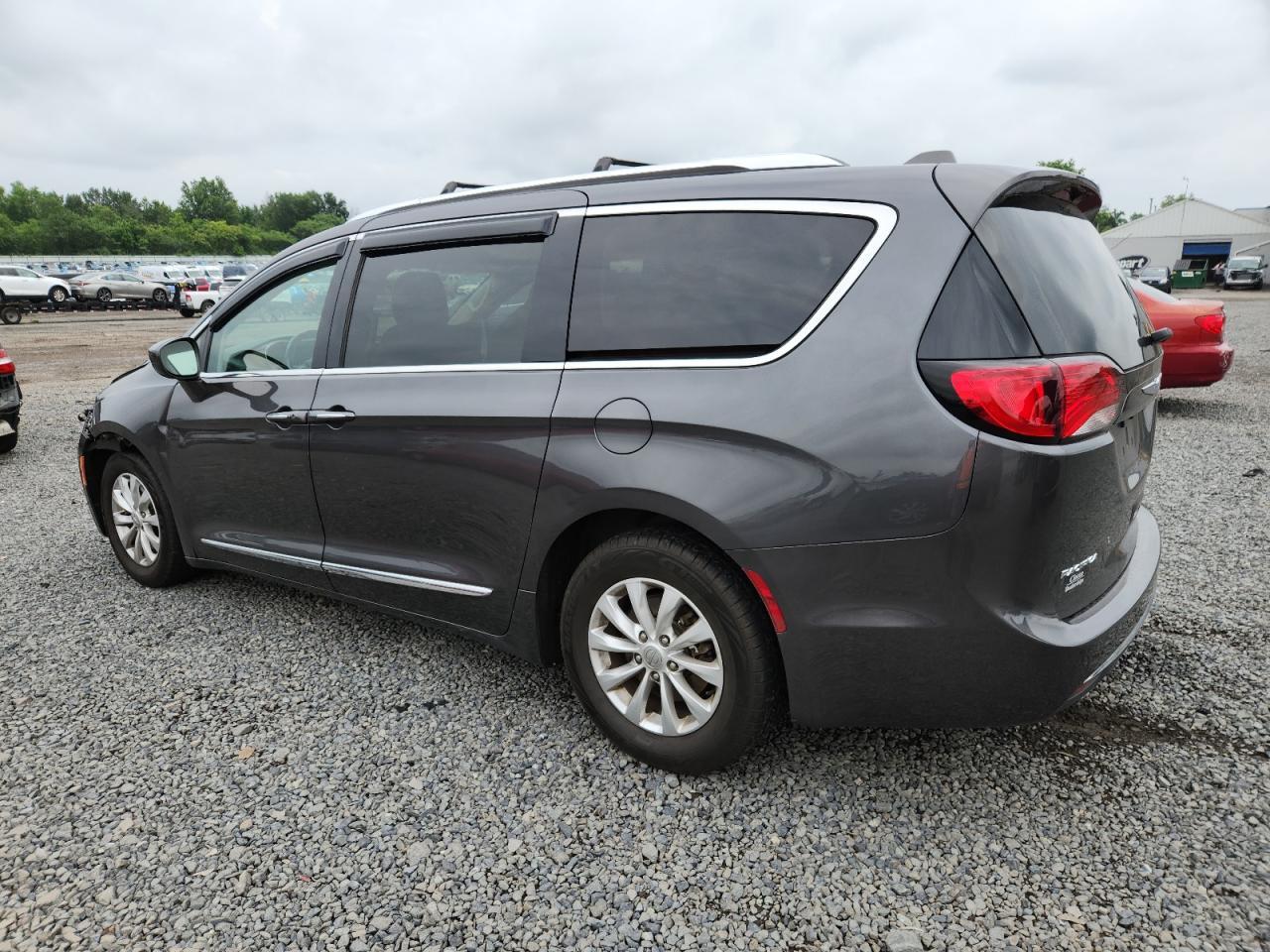 2018 Chrysler Pacifica Touring L Plus - Фото 2