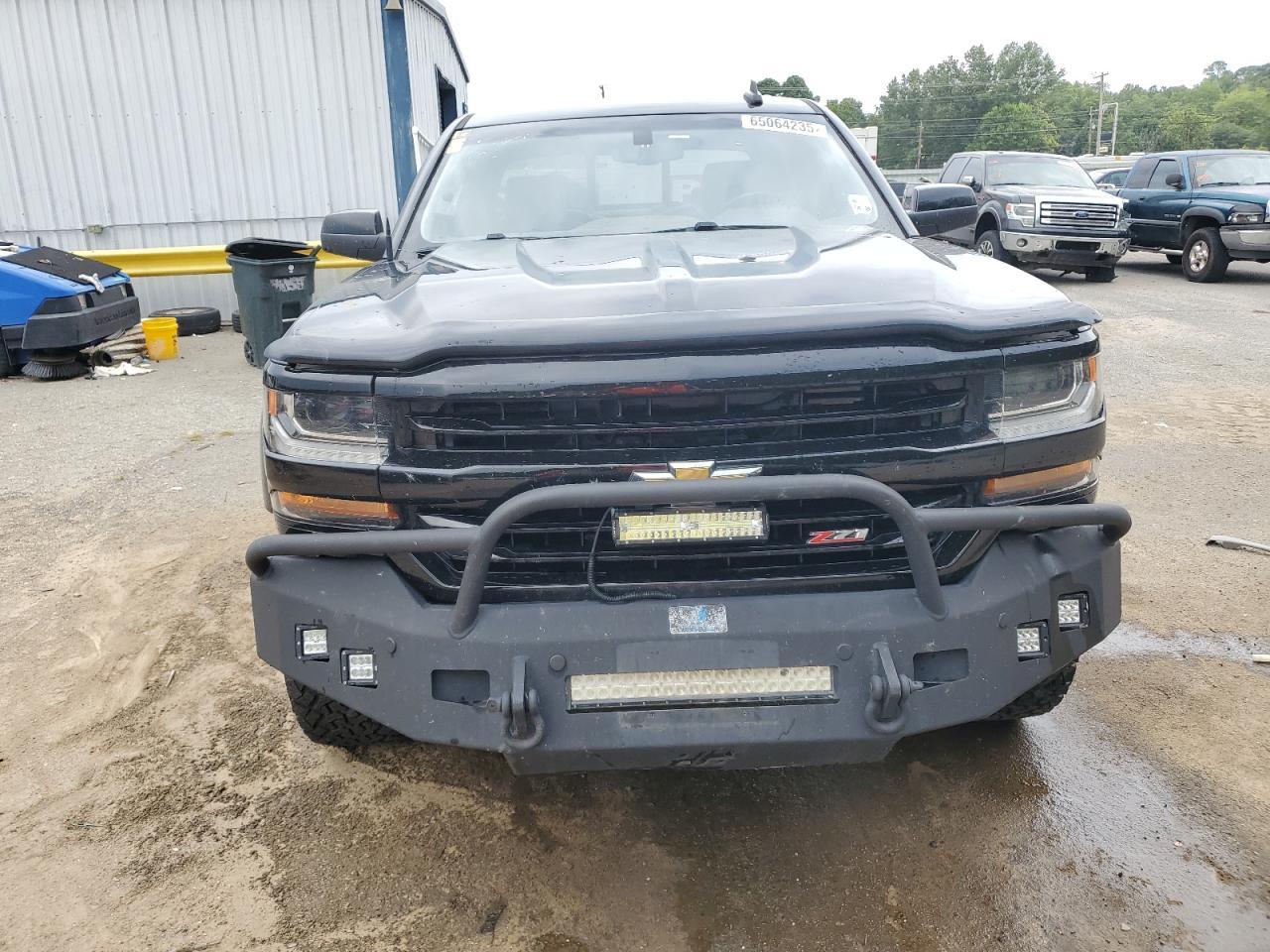 2017 Chevrolet Silverado K1500 Lt - Image 5