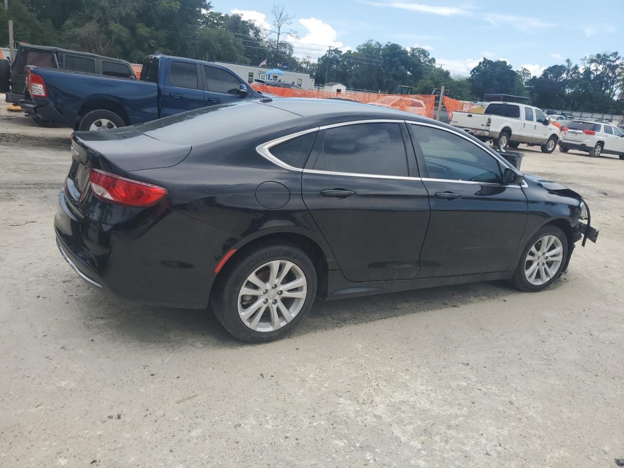 2015 Chrysler 200 Limited - Фото 3