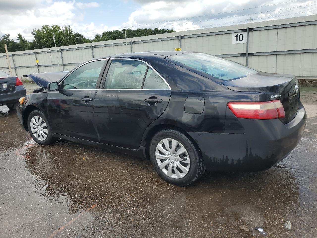 2007 Toyota Camry Ce - Фото 2