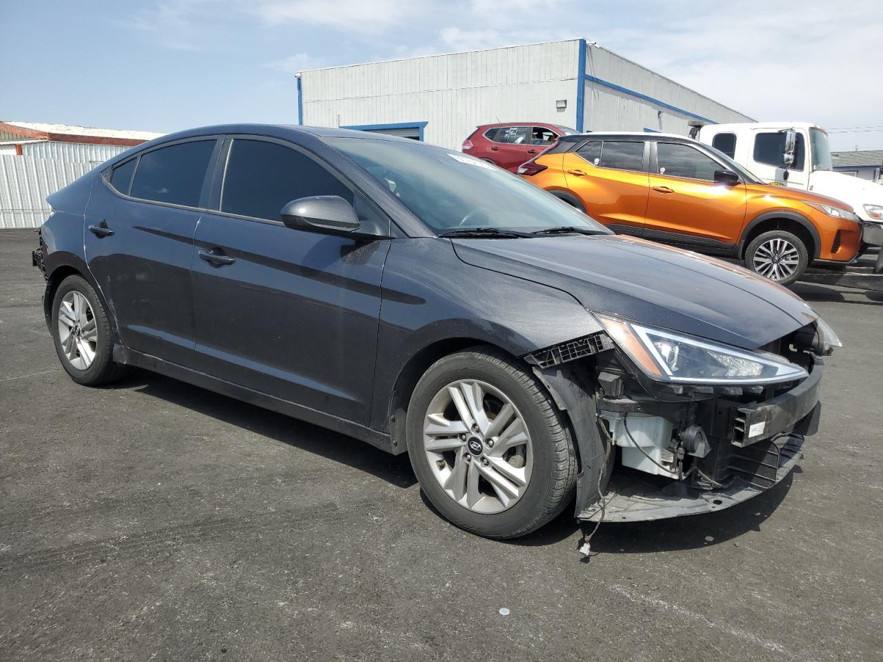 2020 Hyundai Elantra Sel - Image 4