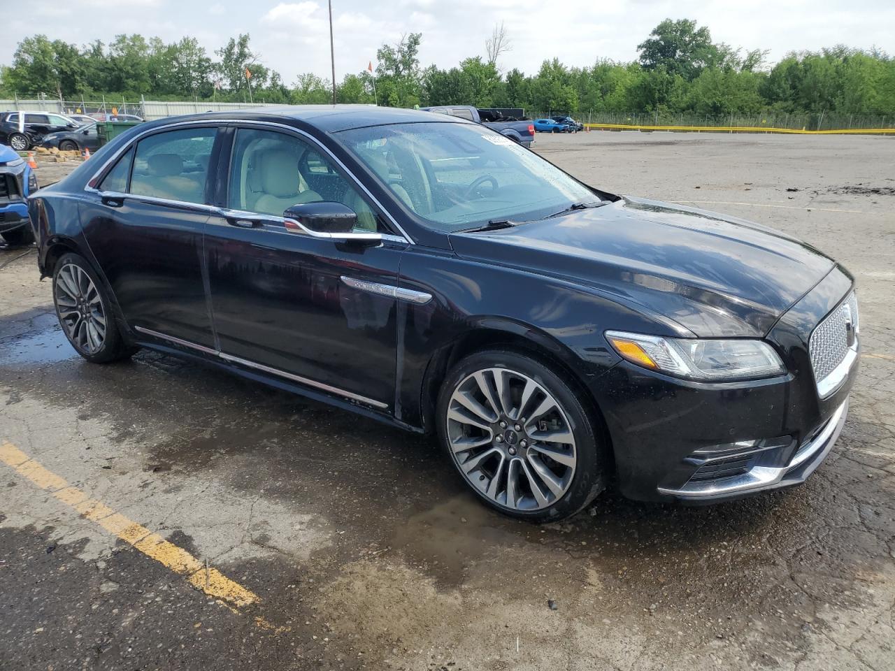 2019 Lincoln Continental Select - Фото 4