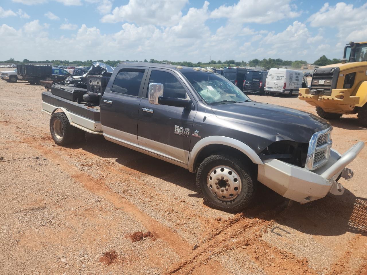 2015 Ram 3500 Laramie - Image 4