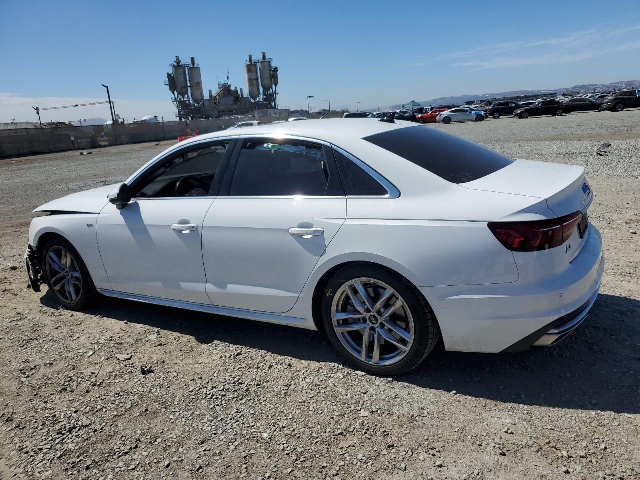 2023 Audi A4 Premium Plus 45 - Фото 2
