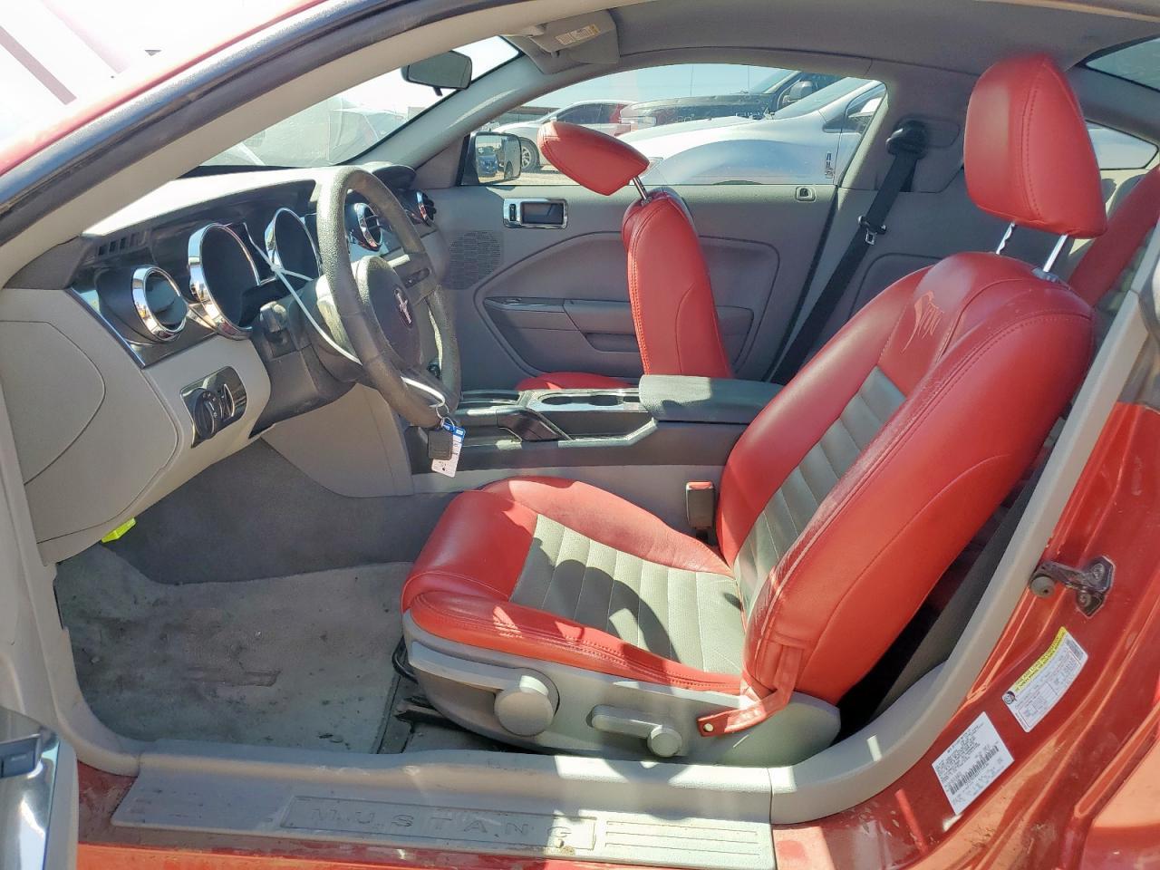 2005 Ford Mustang - Фото 7