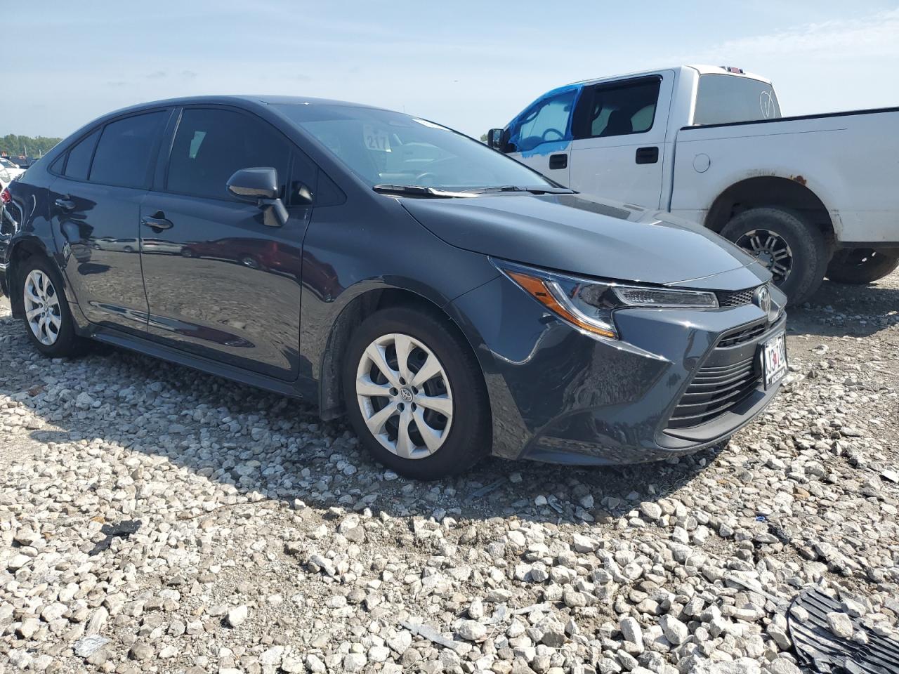 2025 Toyota Corolla Le - Фото 4