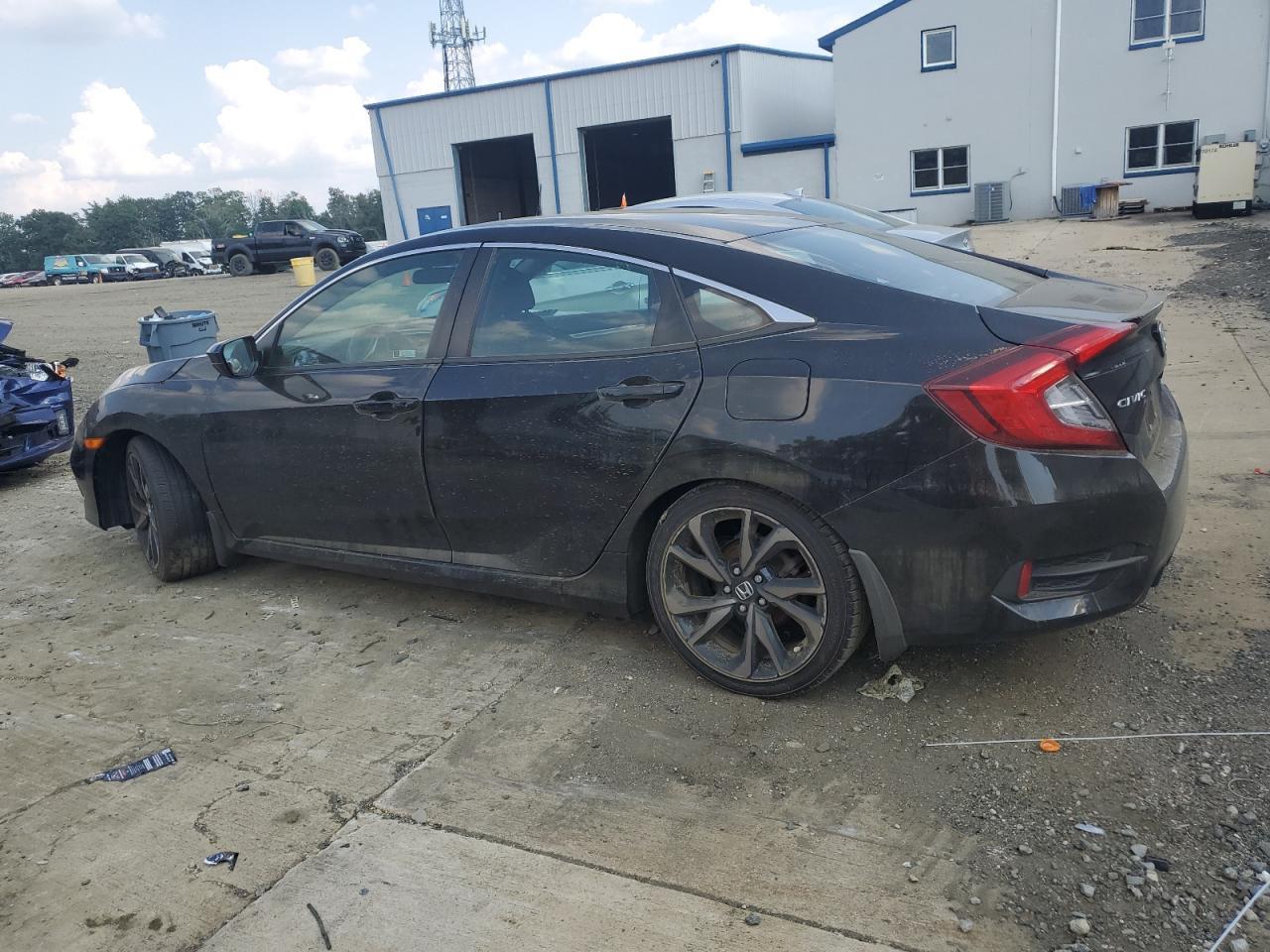 2021 Honda Civic Sport - Фото 2